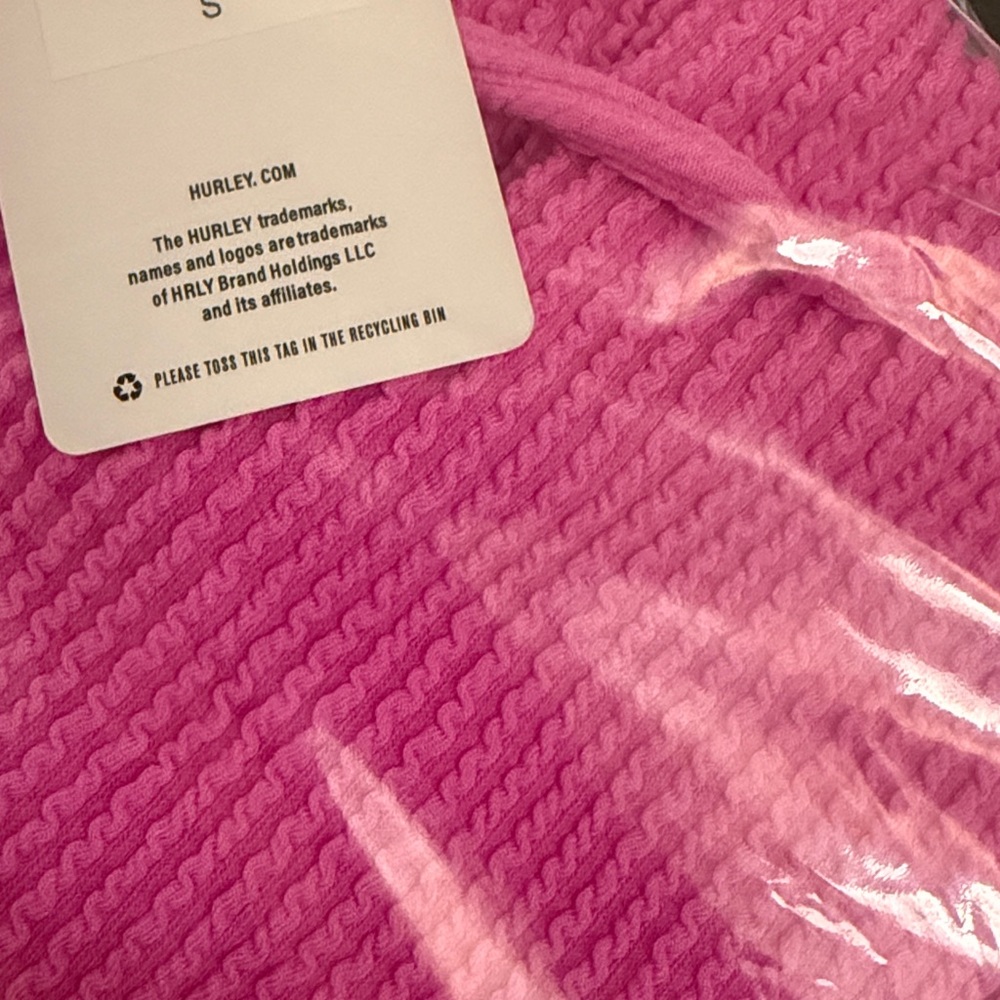 NWT Hurley Pink Women's One Piece Swimsuit Textured - Picture 7 of 8